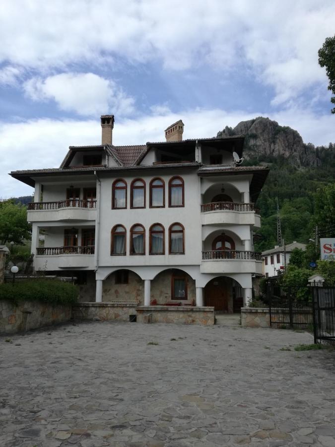 Family Hotel Silver Smolyan Eksteriør billede